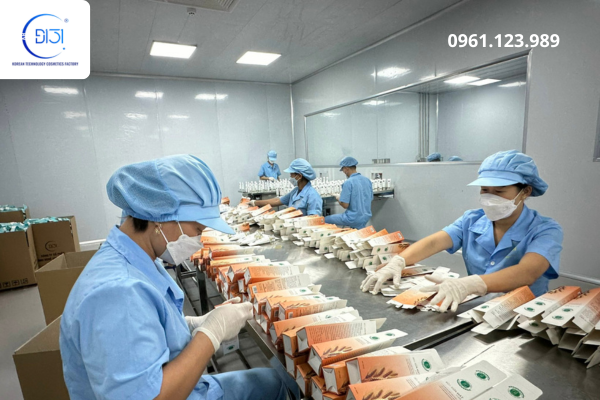 Các loại chai lọ mỹ phẩm phổ biến 2025
